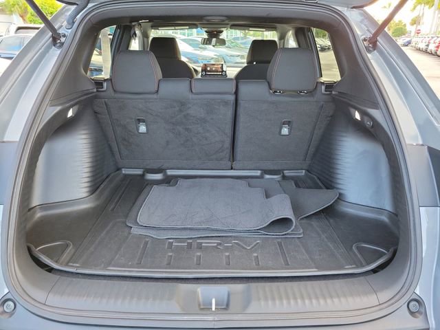 Certified 2025 Honda HR-V Sport image 9