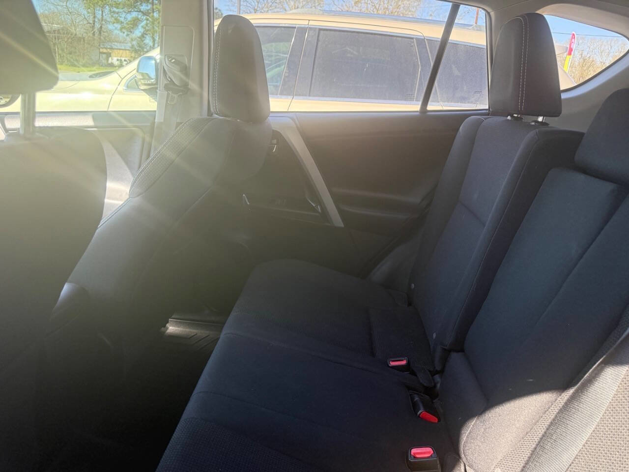 Used 2017 Toyota RAV4 XLE image 8