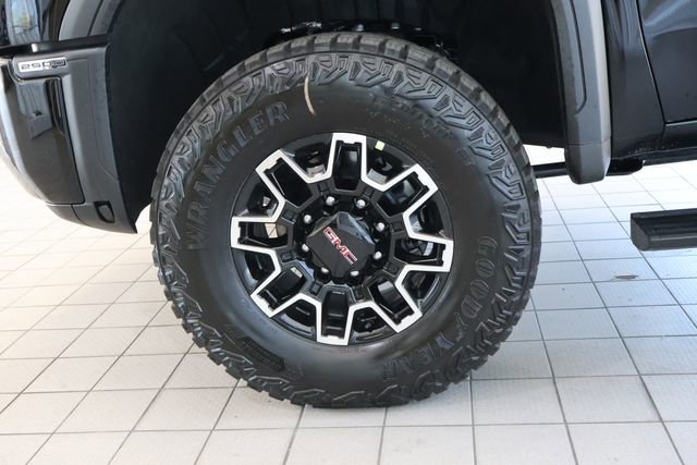 New 2026 GMC Sierra 2500 AT4X image 10
