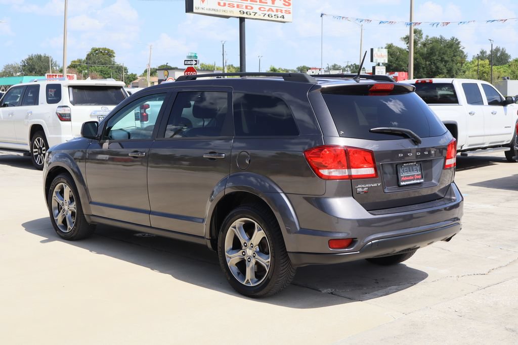 Used 2019 Dodge Journey SE FWD image 7