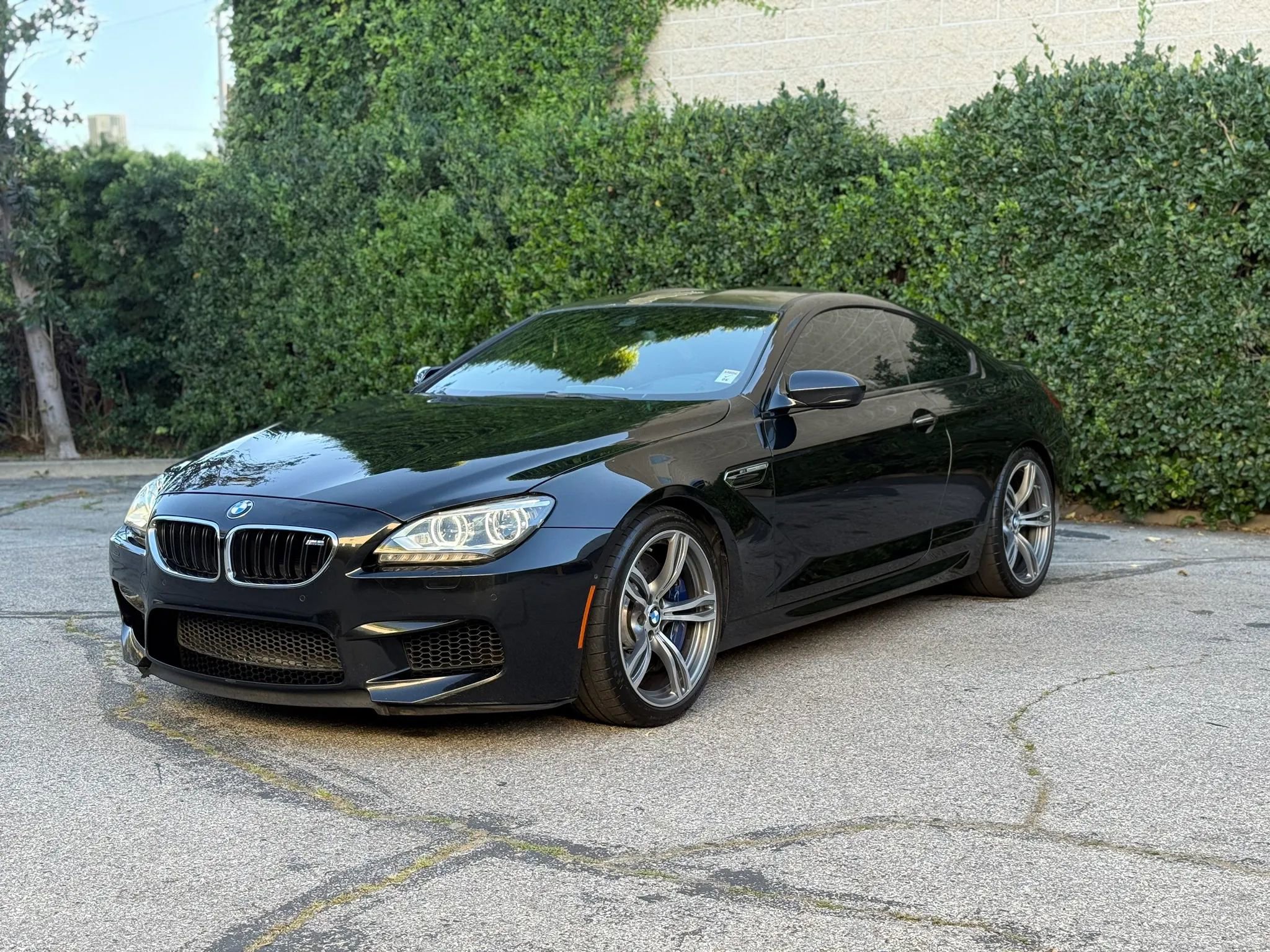 Used 2013 BMW M6 Coupe 2D image 1