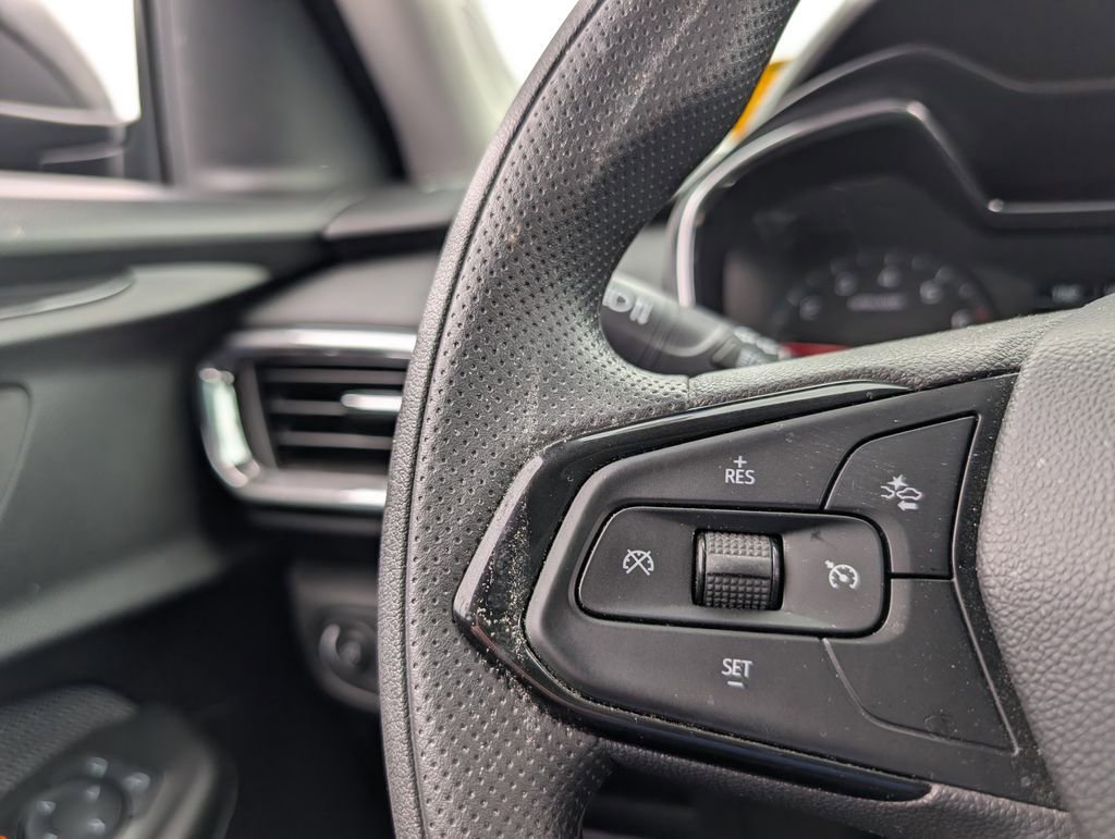 Used 2023 Chevrolet TrailBlazer LT w/ Convenience Package image 12