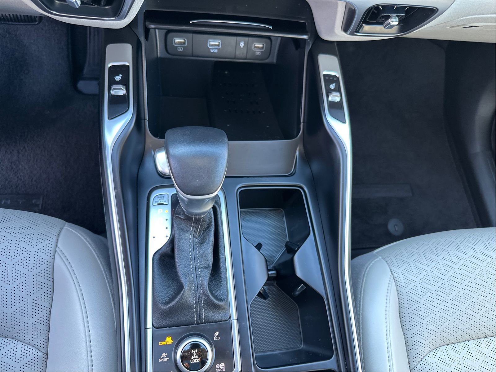 Used 2023 Kia Sorento X-Line EX image 17