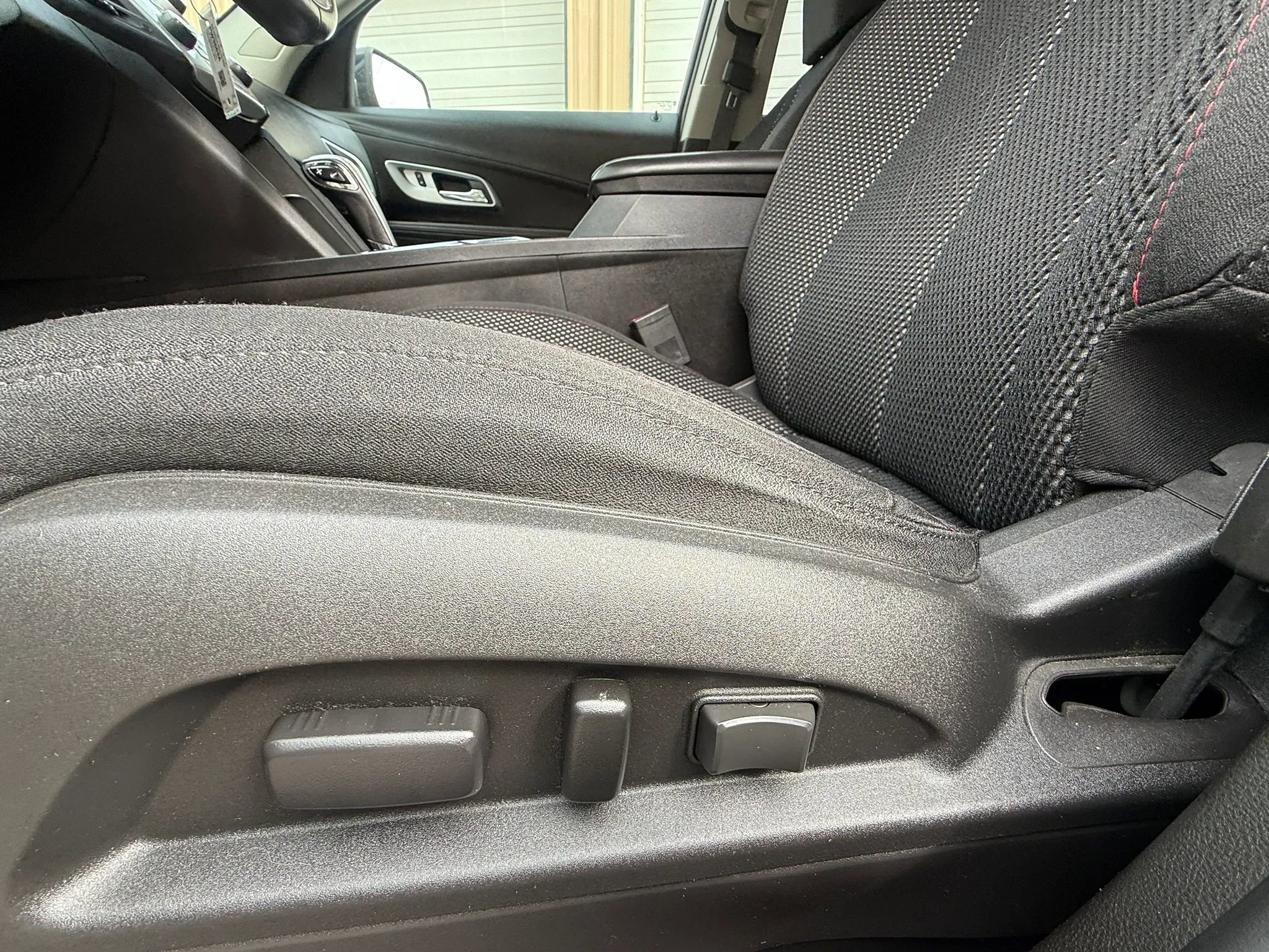 Used 2015 Chevrolet Equinox LT w/ Driver Convenience Package FWD image 21