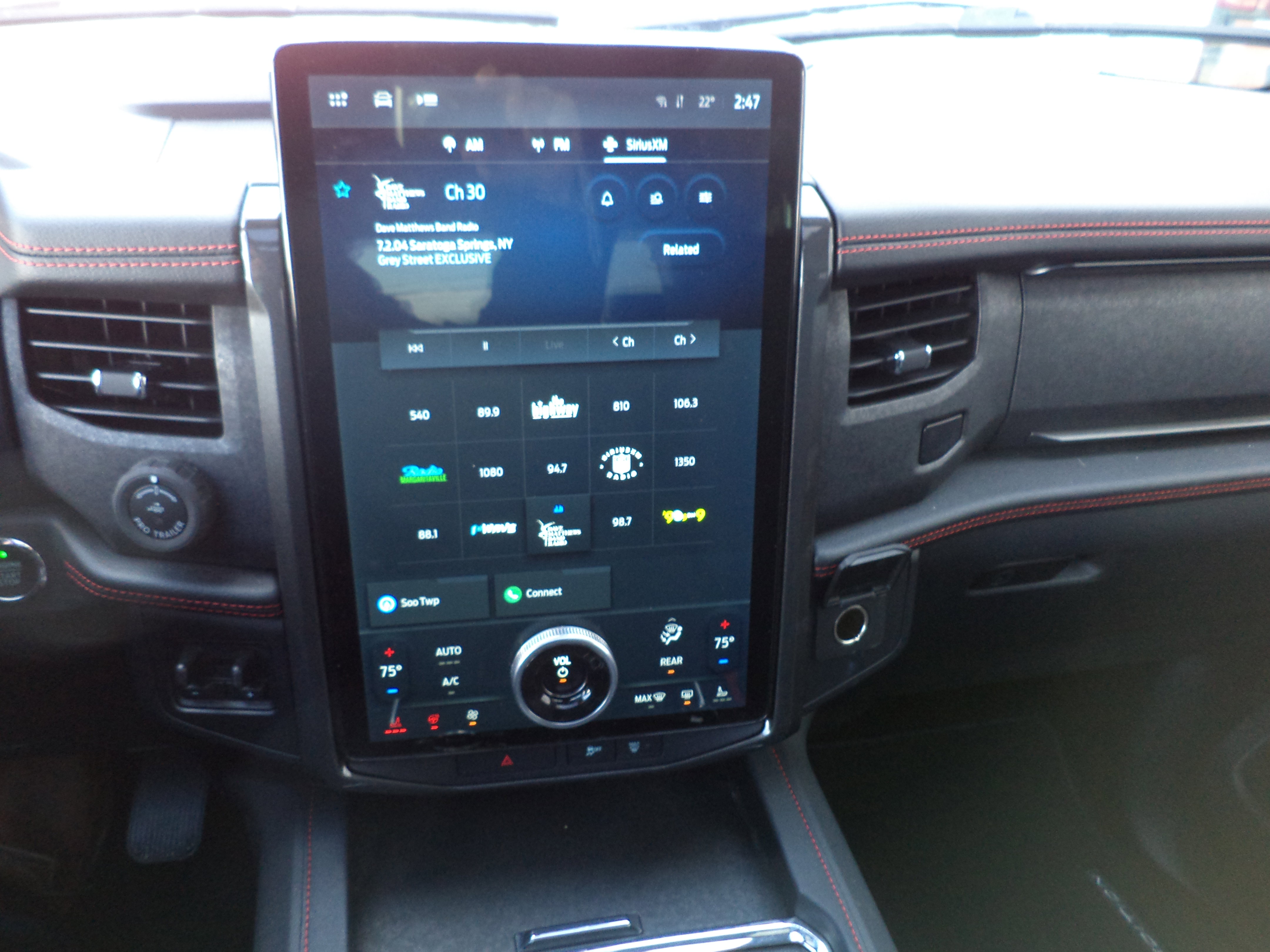 Used 2023 Ford Expedition Limited AWD/4WD image 13