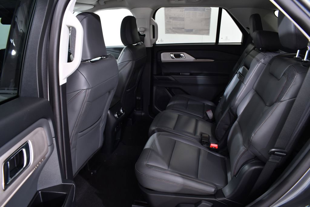 New 2026 Ford Explorer Active w/ Active Comfort Package image 16