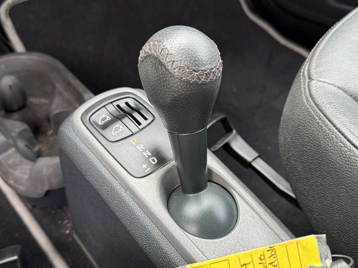 Used 2009 smart fortwo passion RWD image 18