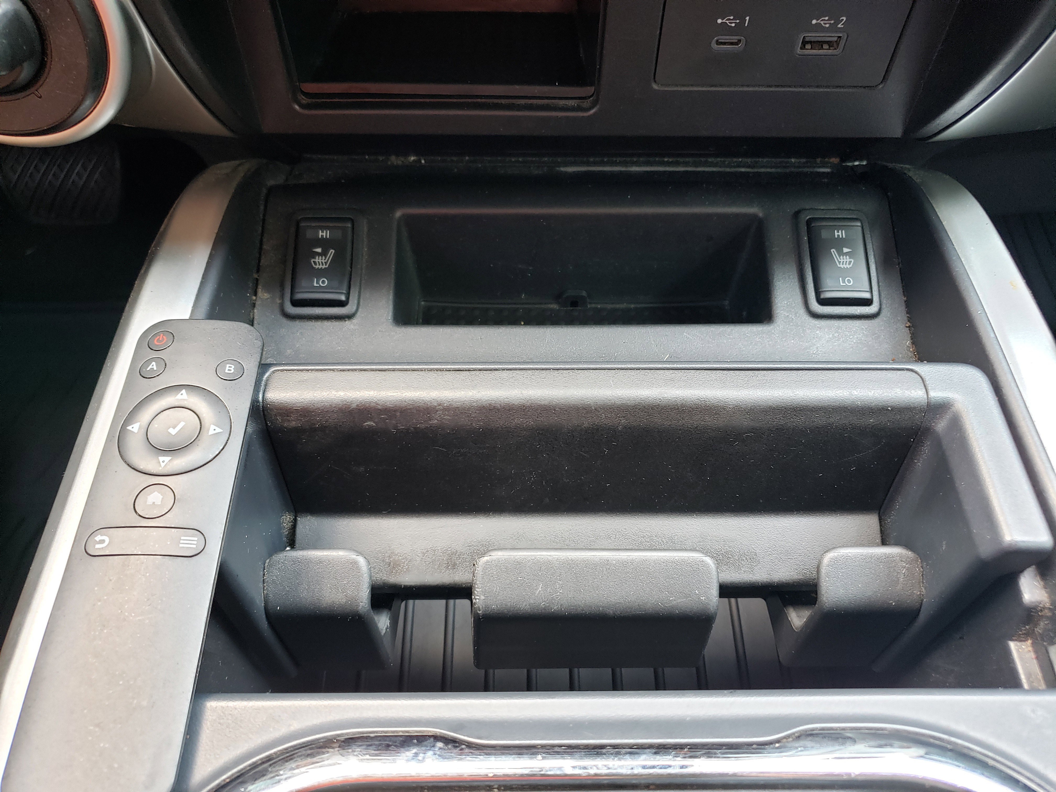 Used 2021 Nissan Titan SV w/ SV Convenience Package image 21