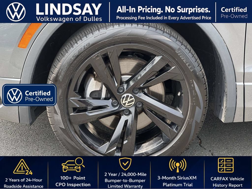 Used 2024 Volkswagen Tiguan SE R-Line FWD image 9