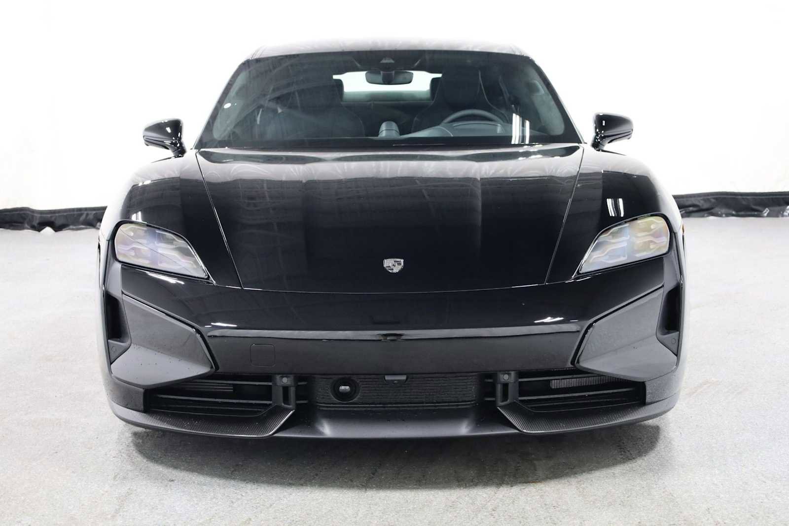 New 2025 Porsche Taycan Turbo image 14