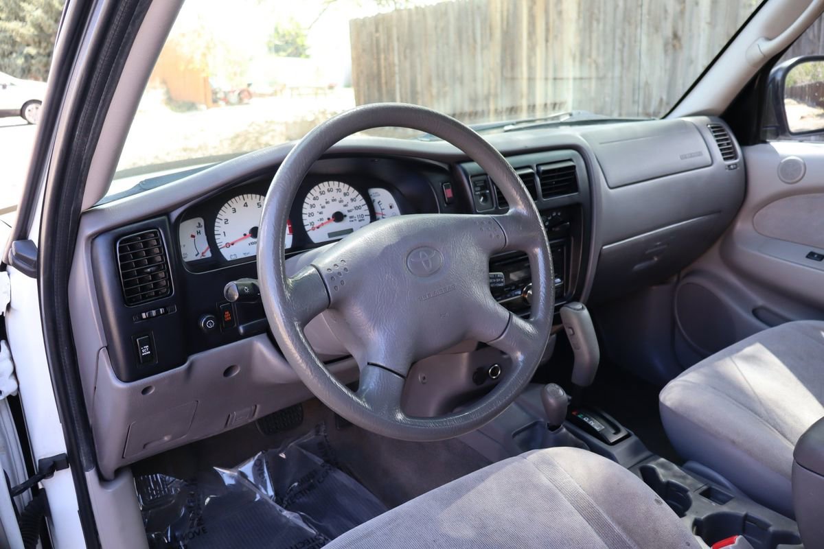 Used 2001 Toyota Tacoma 4x4 Xtracab V6 image 15