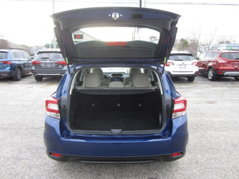 Used 2018 Subaru Impreza 2.0i Premium w/ Eyesight & BSD & Rcta AWD/4WD image 33