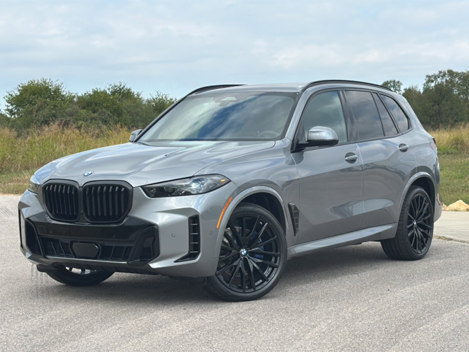New 2026 BMW X5 xDrive40i w/ M Sport Package