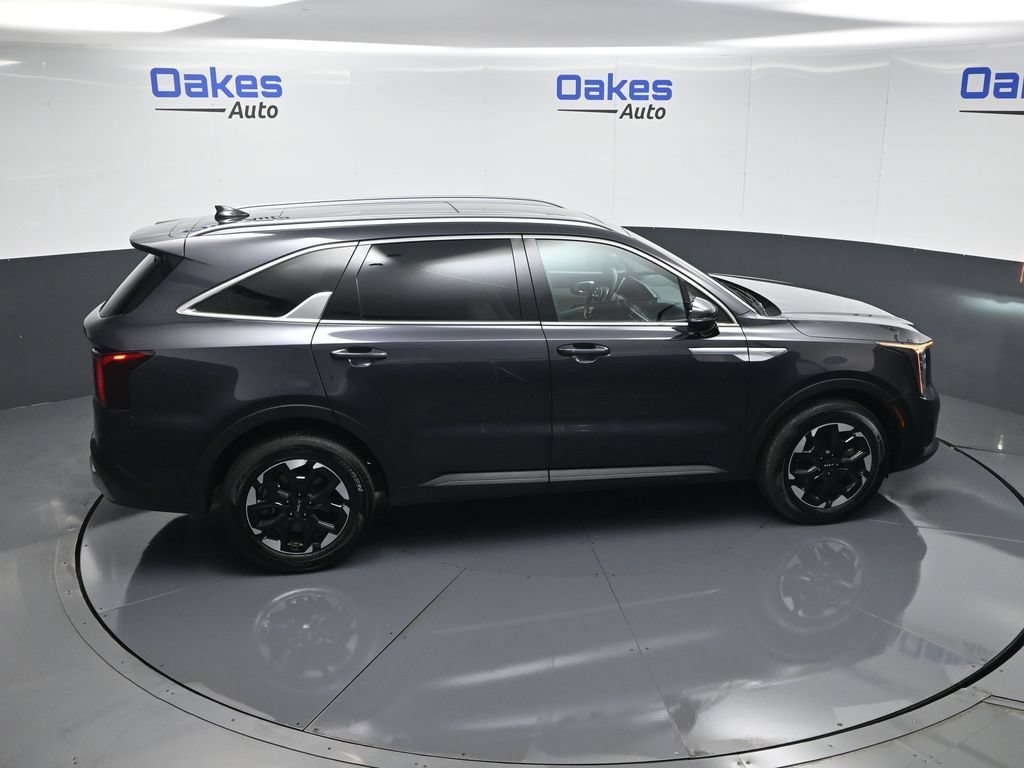 Certified 2025 Kia Sorento S w/ Panoramic Sunroof Package FWD image 56