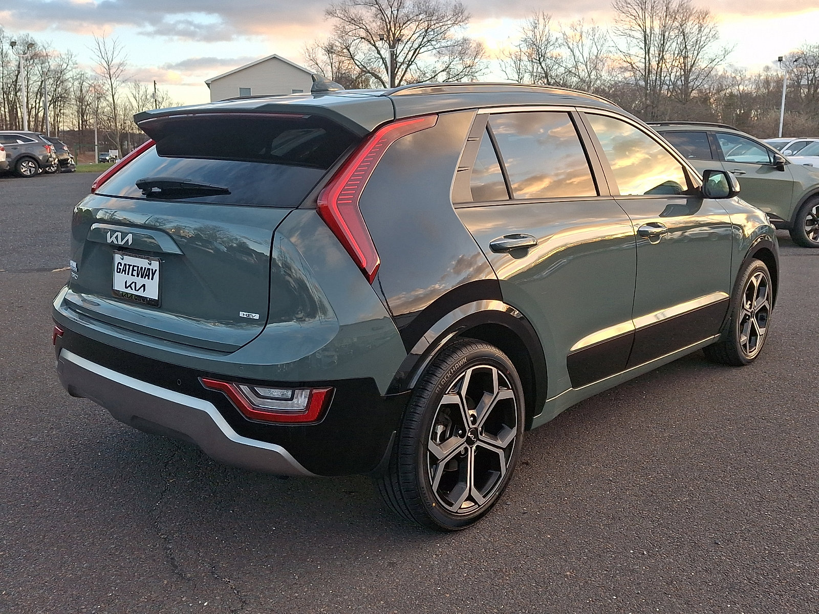 Certified 2023 Kia Niro SX Touring image 6