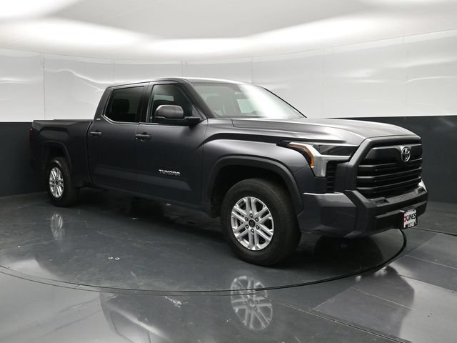 Used 2022 Toyota Tundra SR5 AWD/4WD image 6