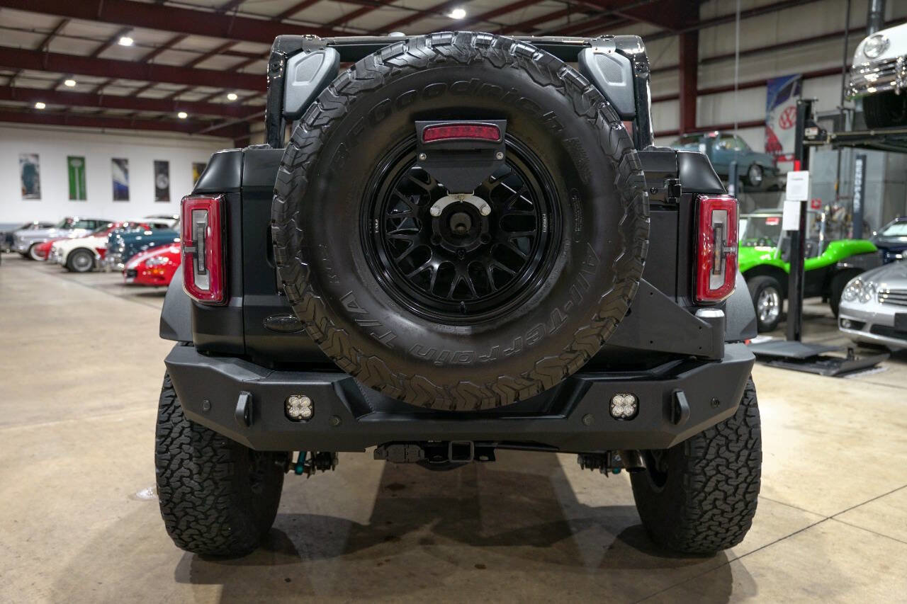 Used 2023 Ford Bronco Badlands image 7