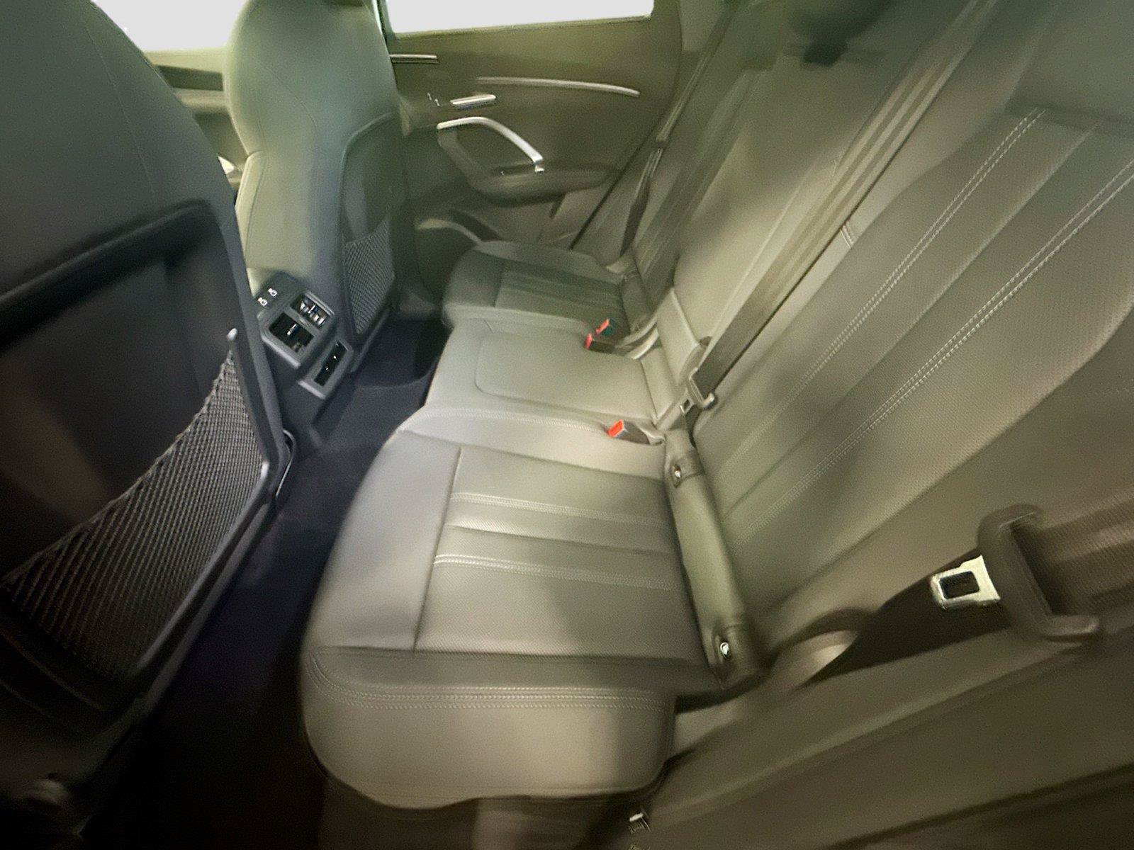 Certified 2025 Audi Q5 Premium AWD/4WD image 25