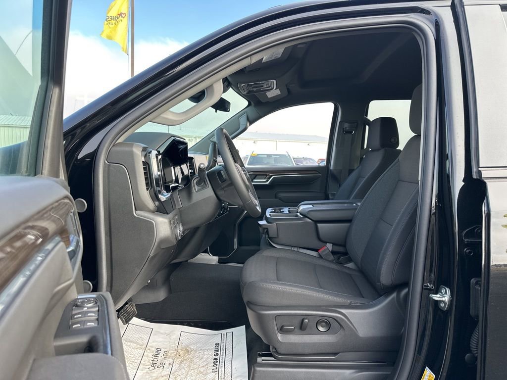 New 2026 Chevrolet Silverado 1500 LT w/ Convenience Package II image 7