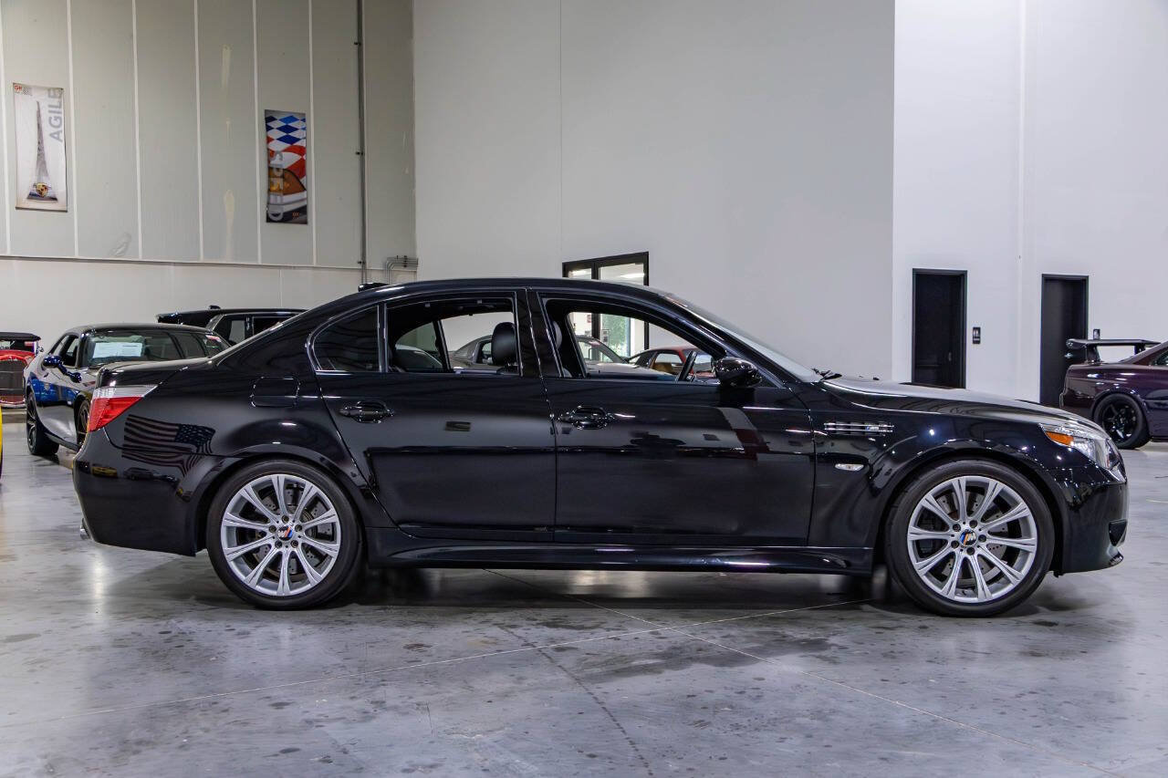 Used 2006 BMW M5 RWD image 7