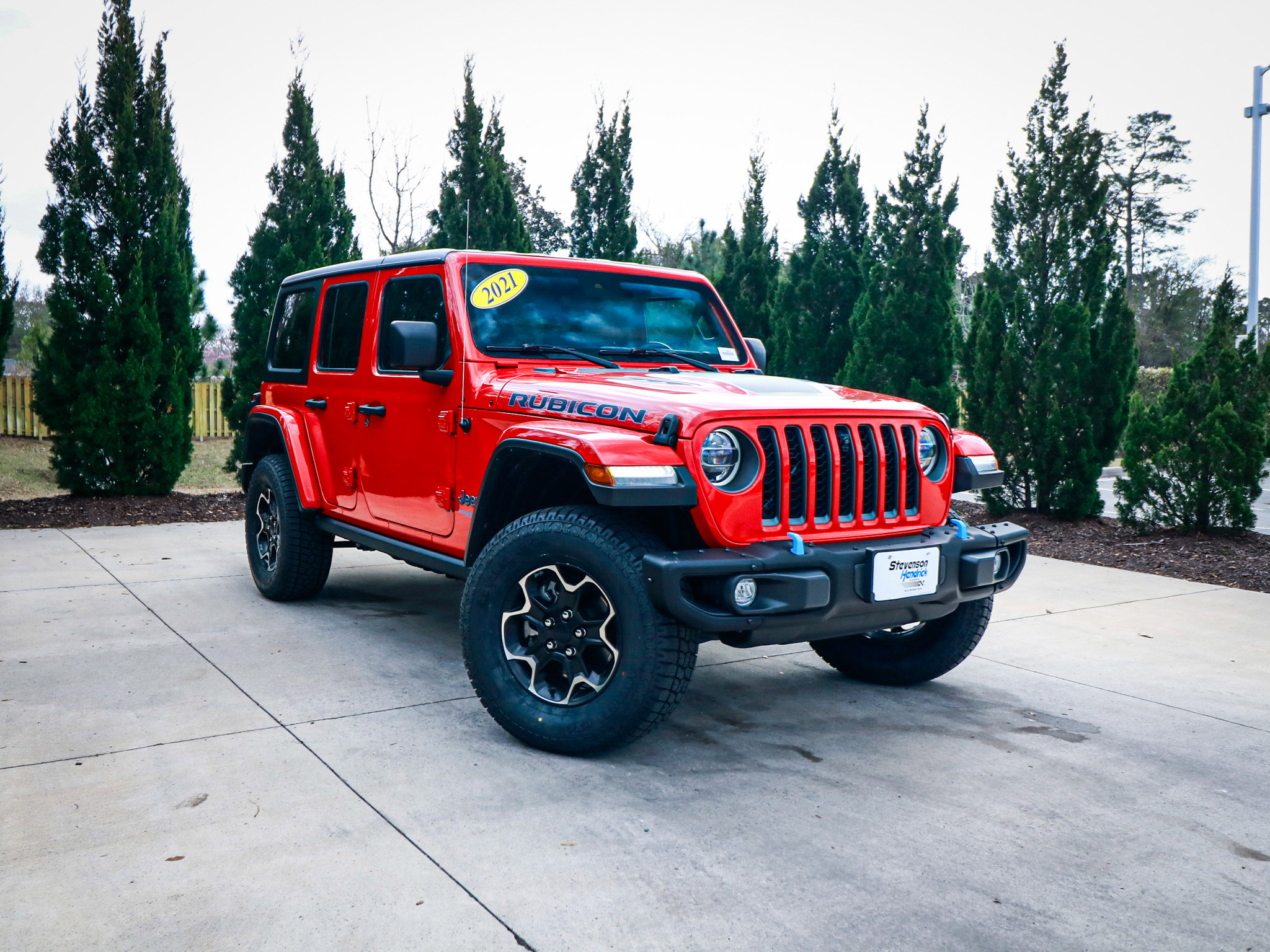 Used 2021 Jeep Wrangler Unlimited Rubicon 4xe w/ Dual Top Group AWD/4WD video 2