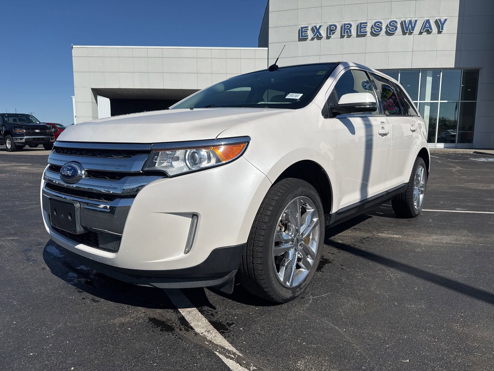 Used 2014 Ford Edge Limited w/ Equipment Group 302A FWD image 9