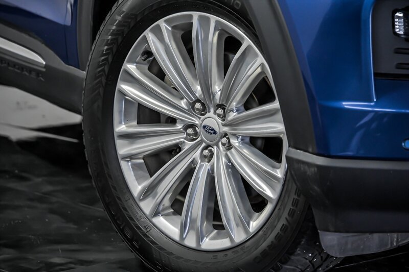 Used 2020 Ford Explorer Limited AWD/4WD image 3