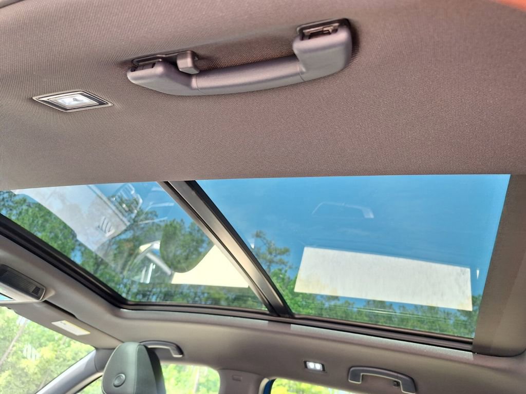 New 2025 Volkswagen Atlas Cross Sport SEL R-Line image 25