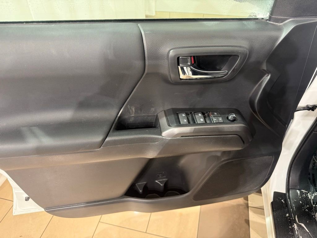 Certified 2023 Toyota Tacoma TRD Off-Road image 16