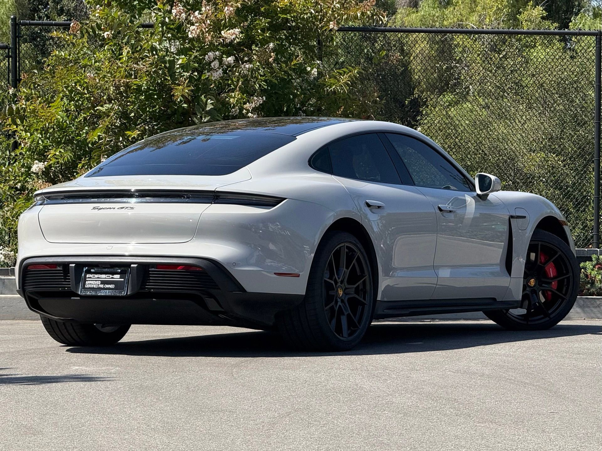 Certified 2022 Porsche Taycan GTS AWD/4WD image 7