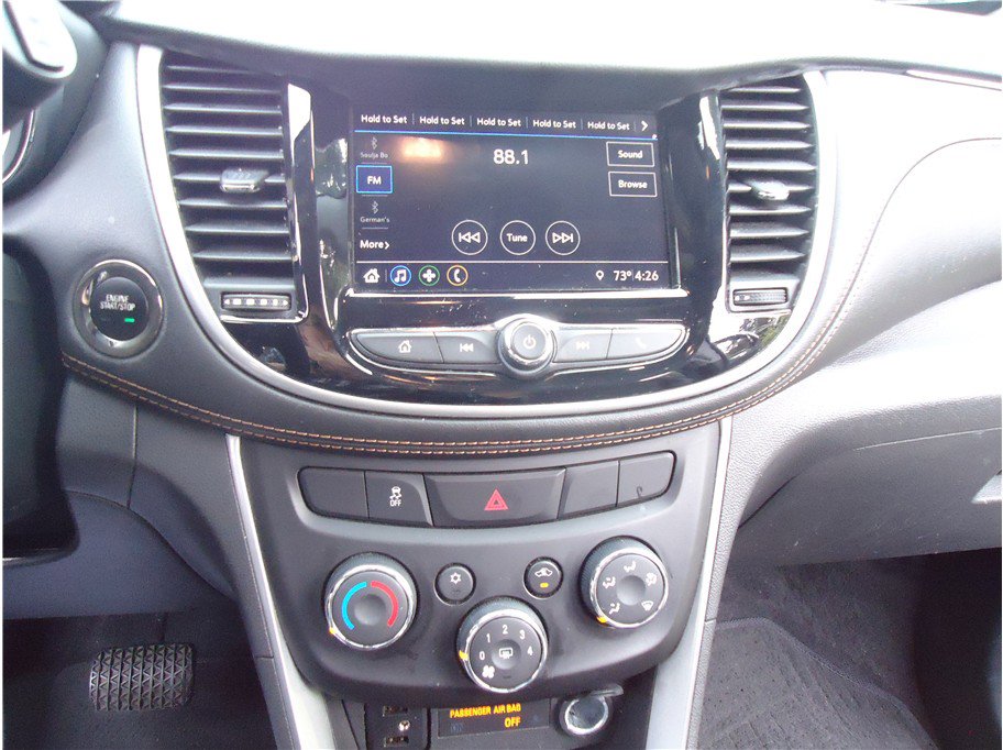Used 2019 Chevrolet Trax LT w/ LT Convenience Package AWD/4WD image 24