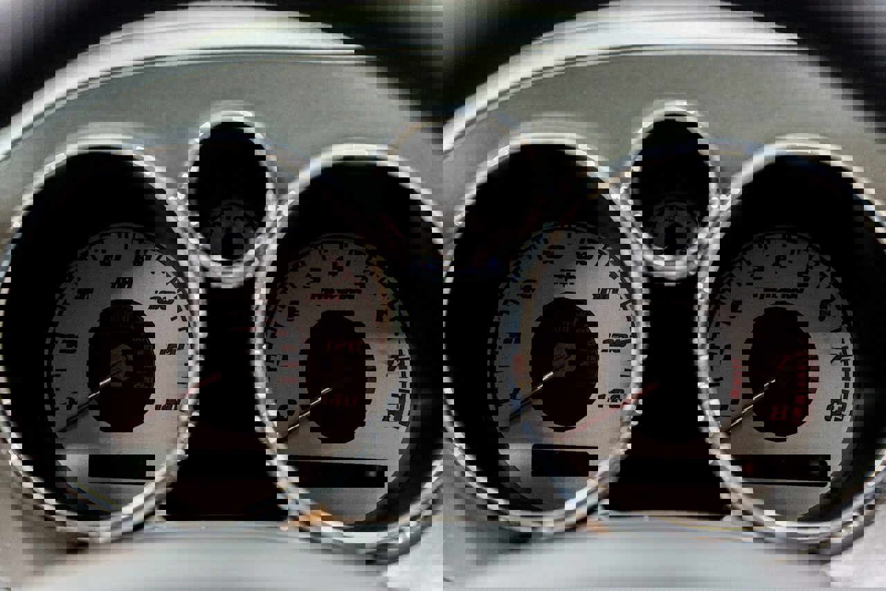 Used 2009 Pontiac Solstice Coupe w/ Premium Package image 18