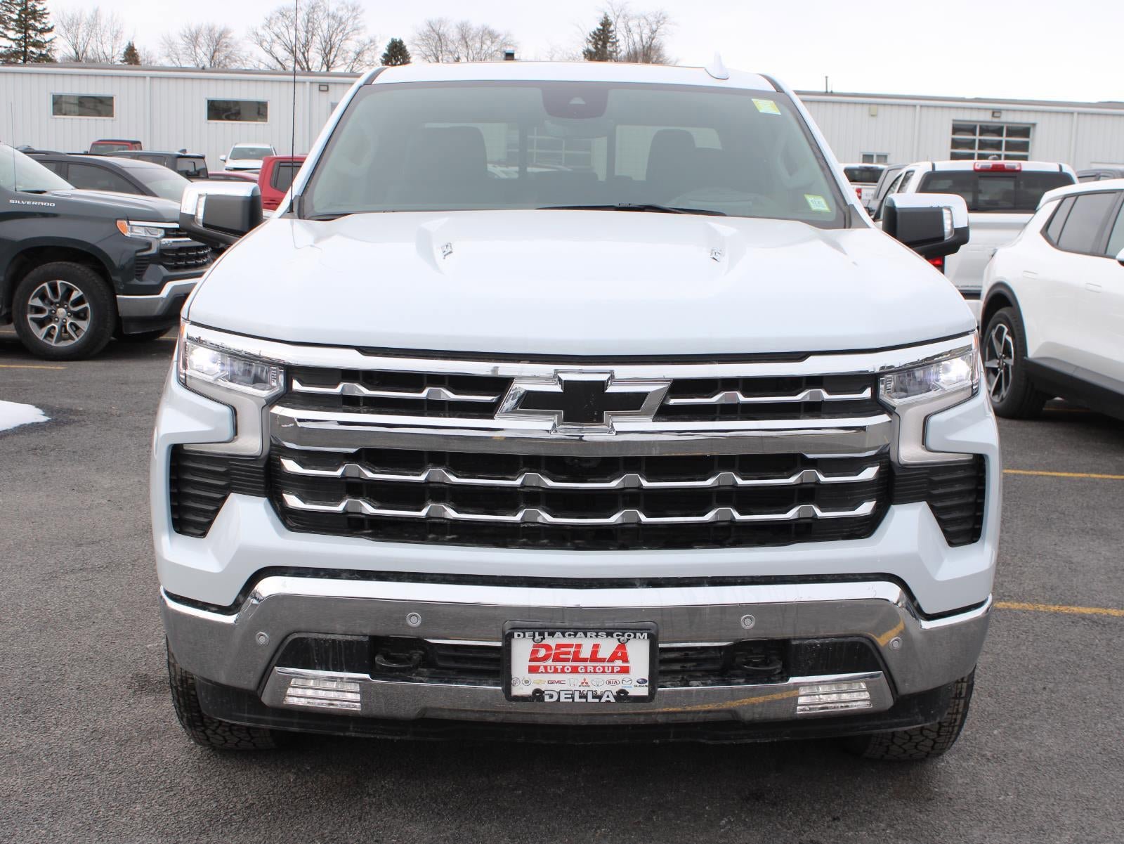 New 2026 Chevrolet Silverado 1500 LTZ w/ LTZ Premium Package AWD/4WD image 2