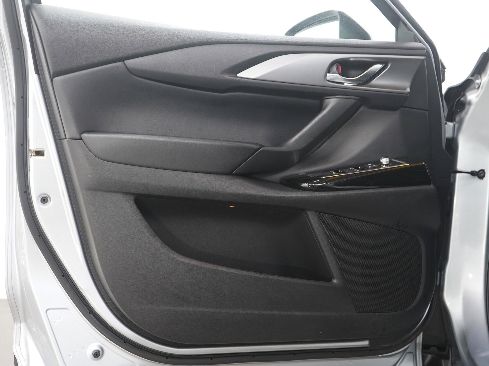 Used 2023 MAZDA CX-9 Touring image 23