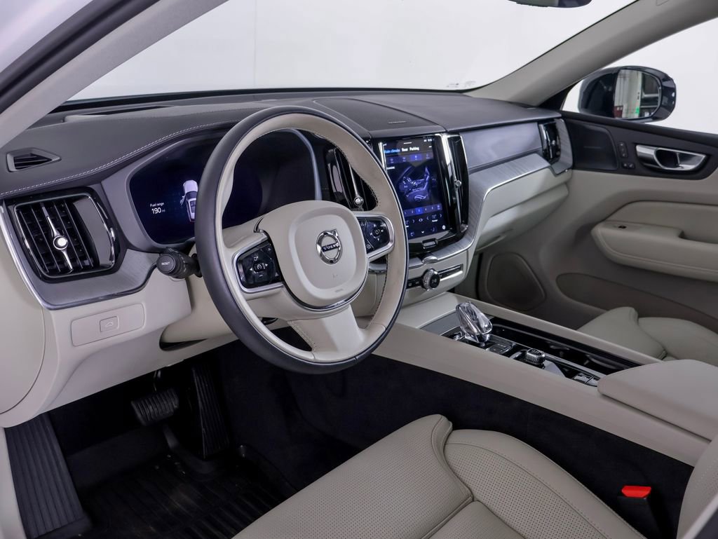 Used 2025 Volvo XC60 B5 Ultra w/ Protection Package Premier image 5