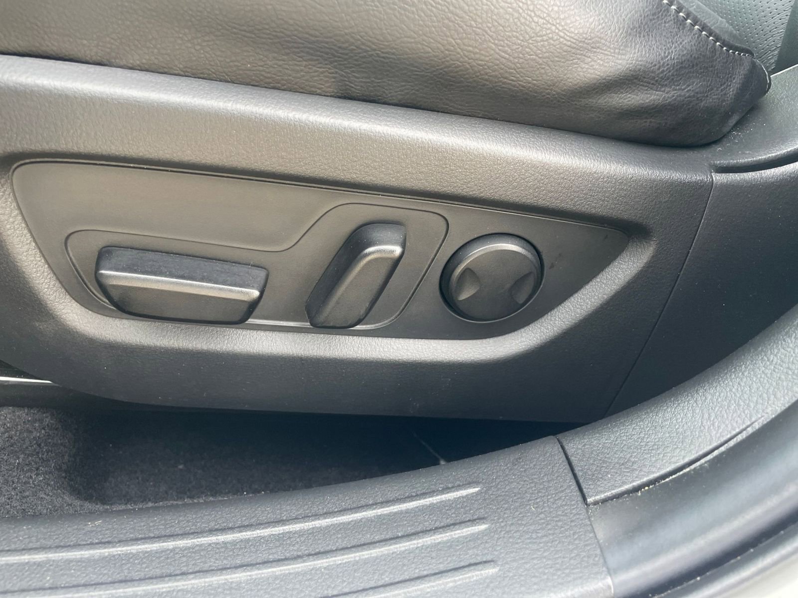 Used 2025 MAZDA CX-50 2.5 Hybrid w/ Premium Plus Pkg AWD/4WD image 22