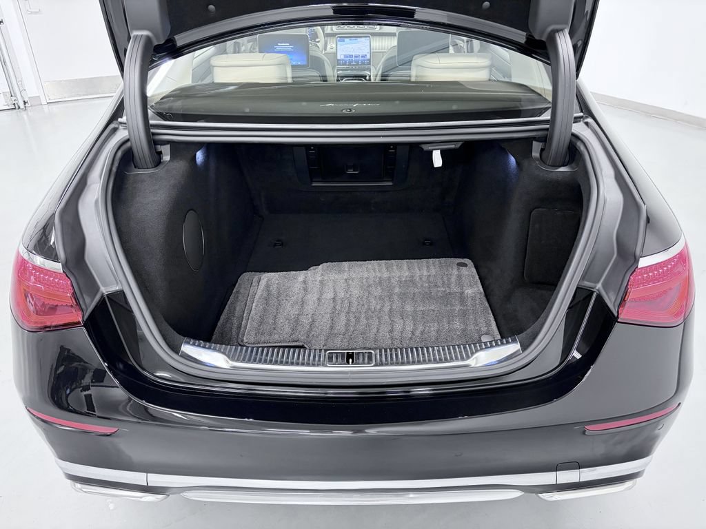 Used 2023 Mercedes-Benz Maybach S 680 4MATIC image 28