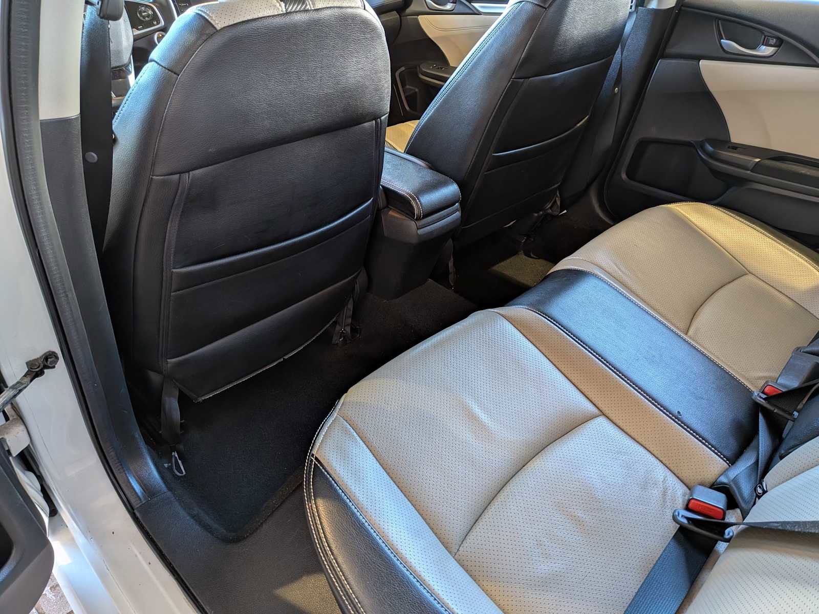 Used 2019 Honda Civic EX image 17