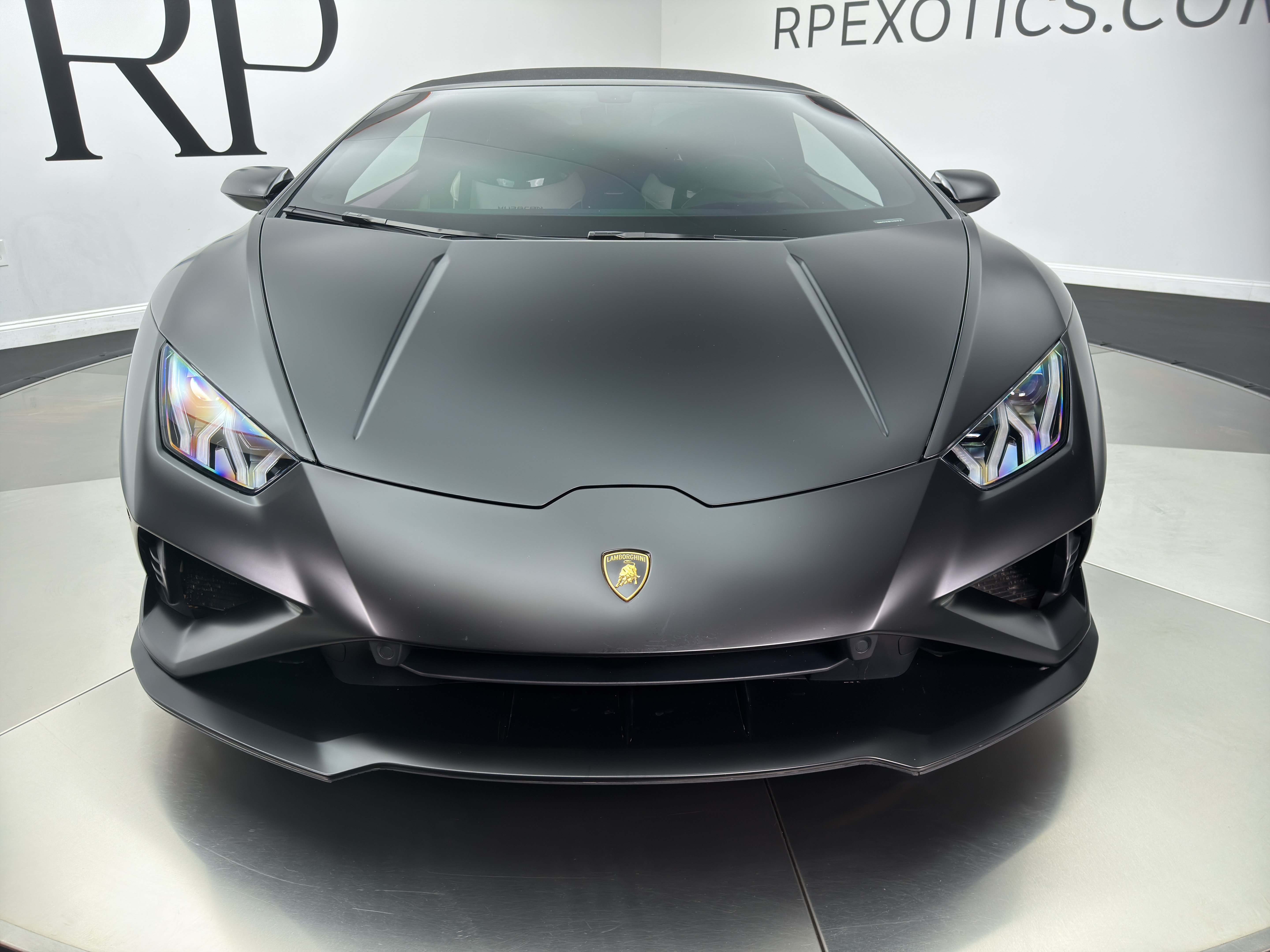 Used 2021 Lamborghini Huracan EVO RWD image 21