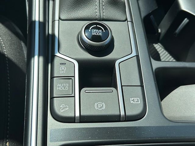 New 2025 Kia Sorento LX image 22
