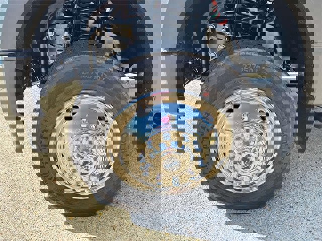 New 2025 Ford F550 4x4 Regular Cab Super Duty image 4