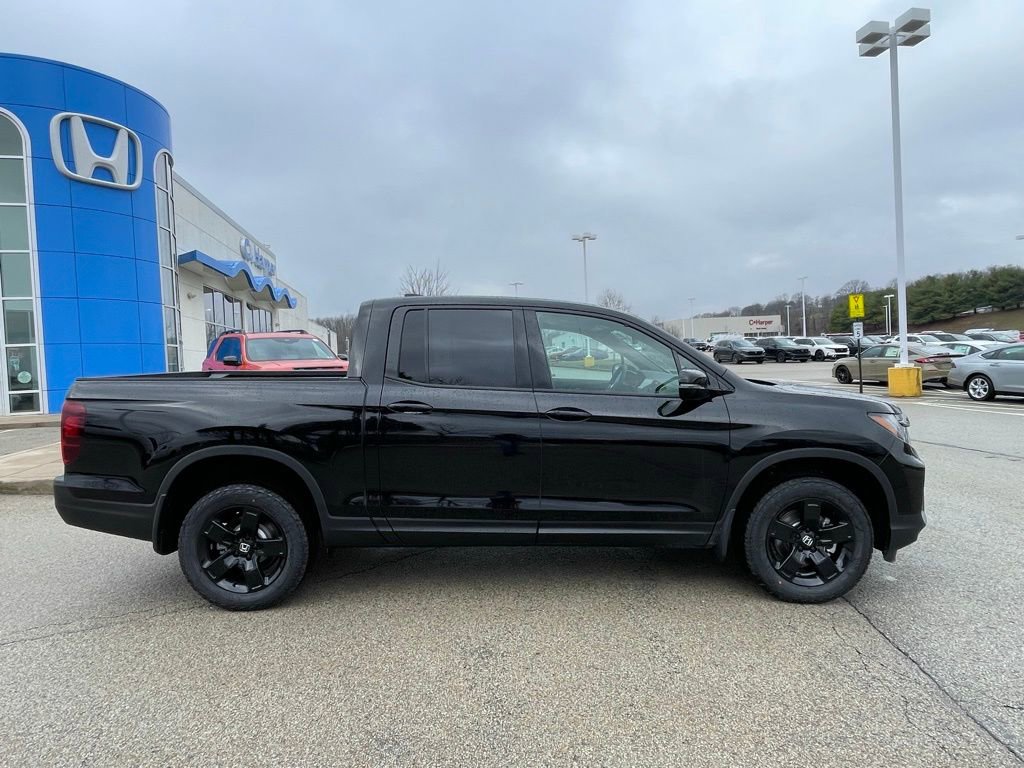 New 2026 Honda Ridgeline Black Edition image 2