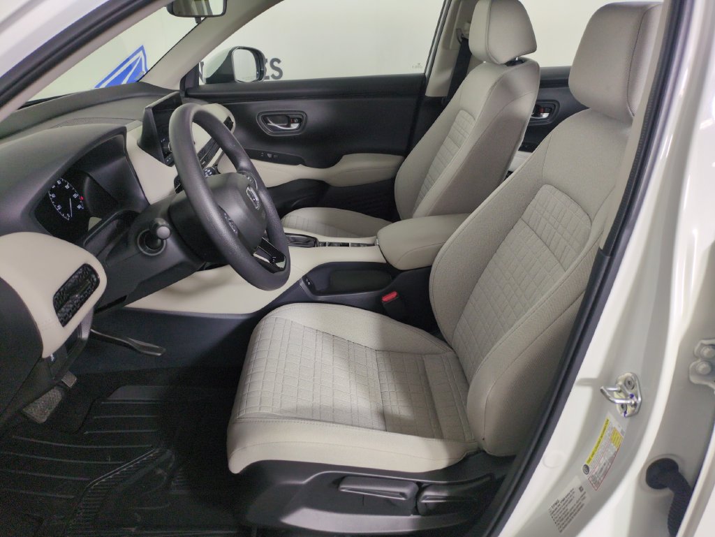 Used 2025 Honda HR-V LX image 13