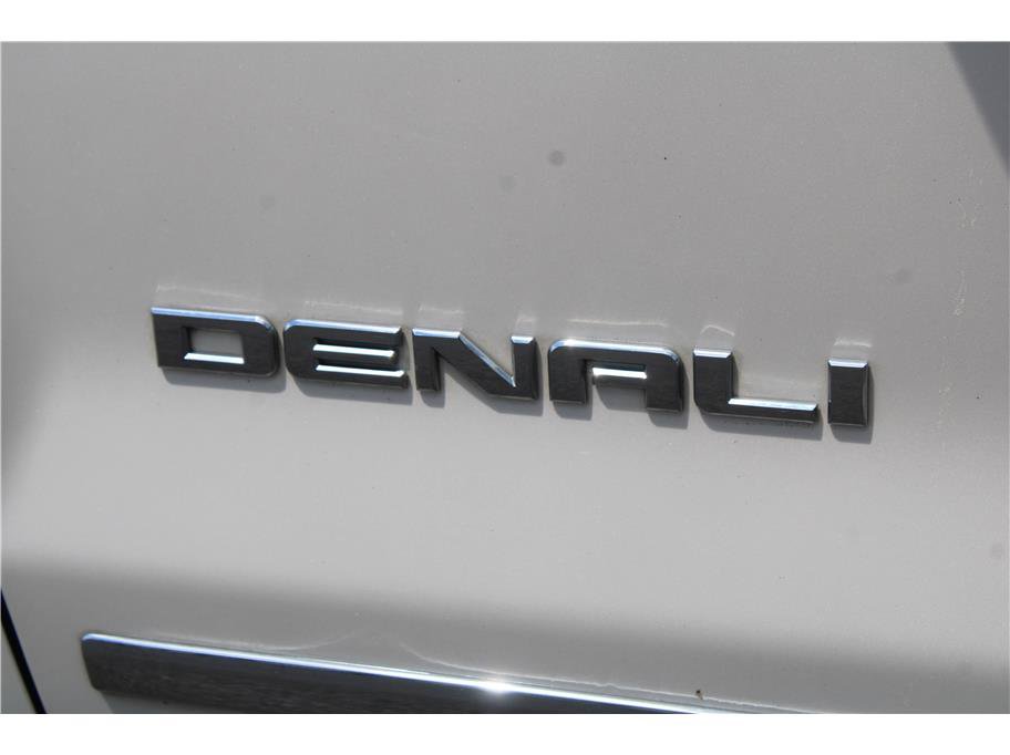 Used 2015 GMC Sierra 1500 Denali AWD/4WD image 32