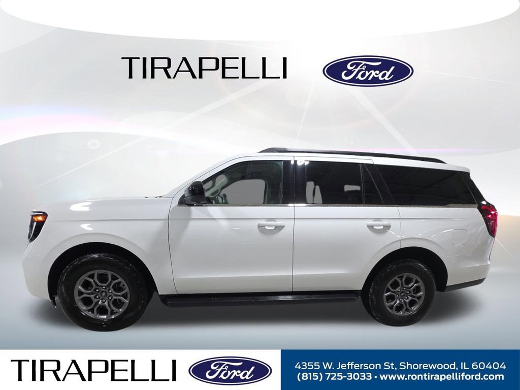 Certified 2025 Ford Expedition Active image 4