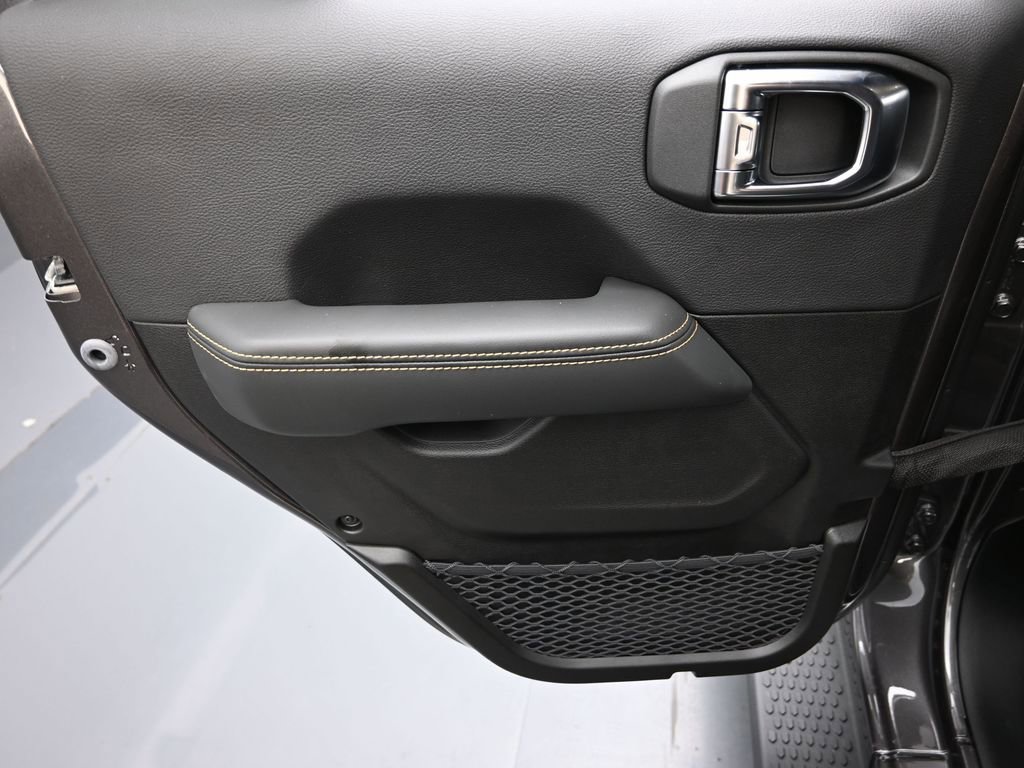 New 2025 Jeep Wrangler Sahara image 11