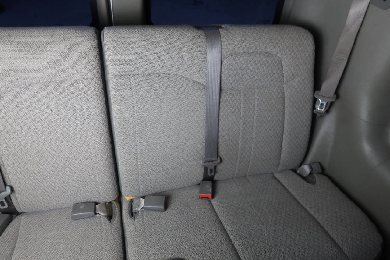 Used 2019 Chevrolet Express 3500 LT w/ LT Preferred Equipment Group RWD image 19