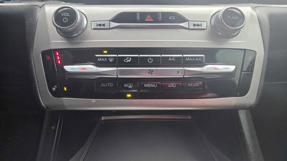 Used 2022 Ford Explorer Timberline w/ Timberline Technology Package image 18