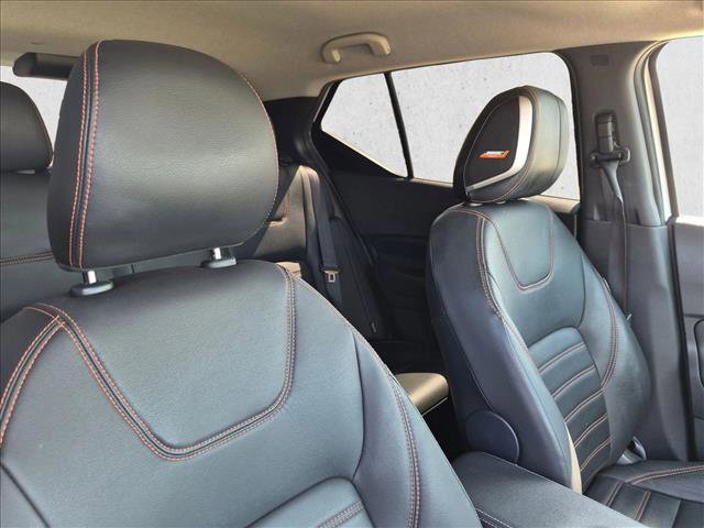 Used 2020 Nissan Kicks SR w/ SR Premium Package FWD image 14