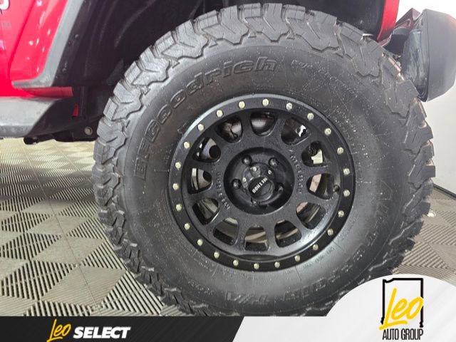 Used 2019 Jeep Wrangler Unlimited Sahara AWD/4WD image 21